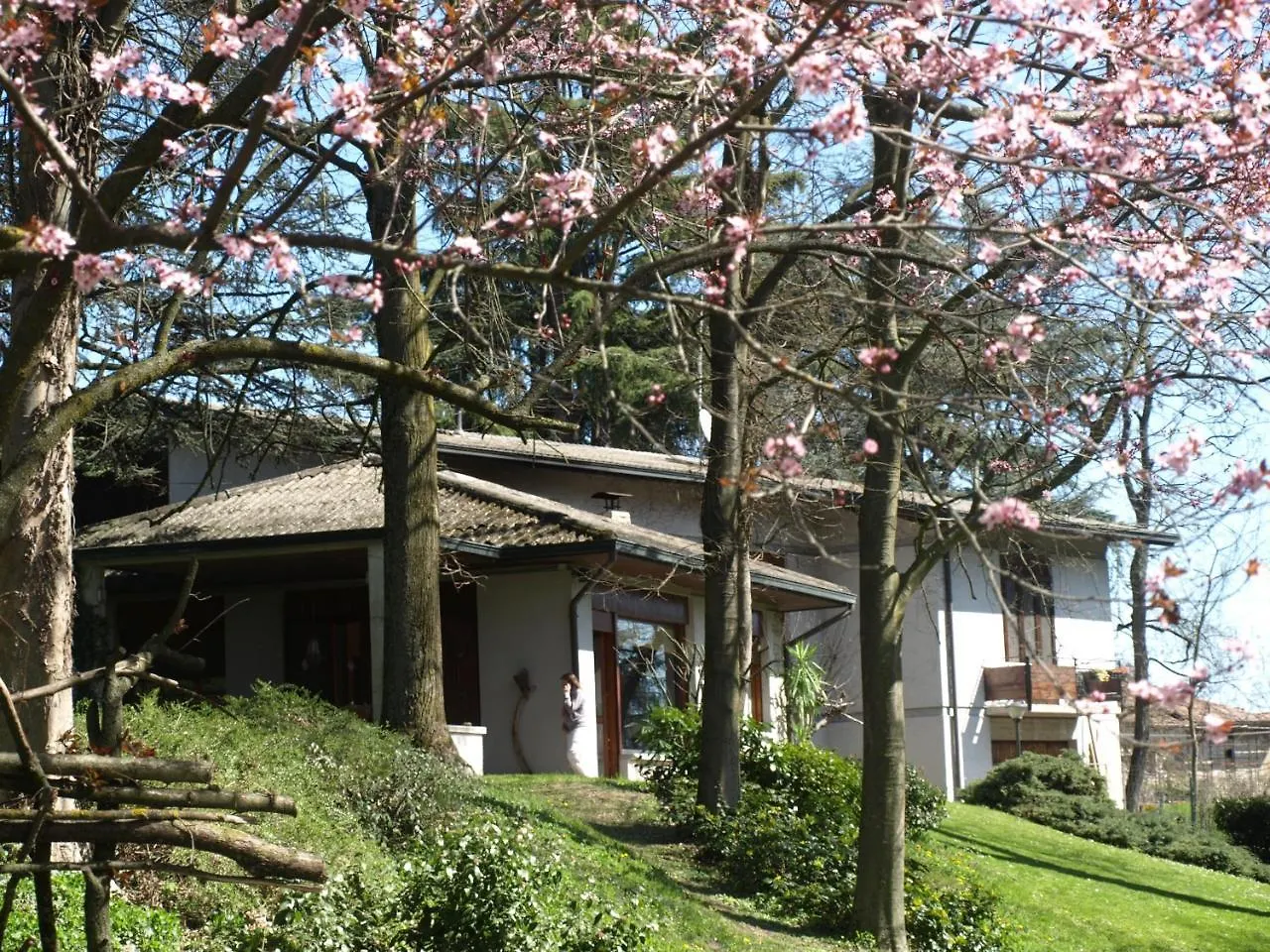 Villa Agata contacts